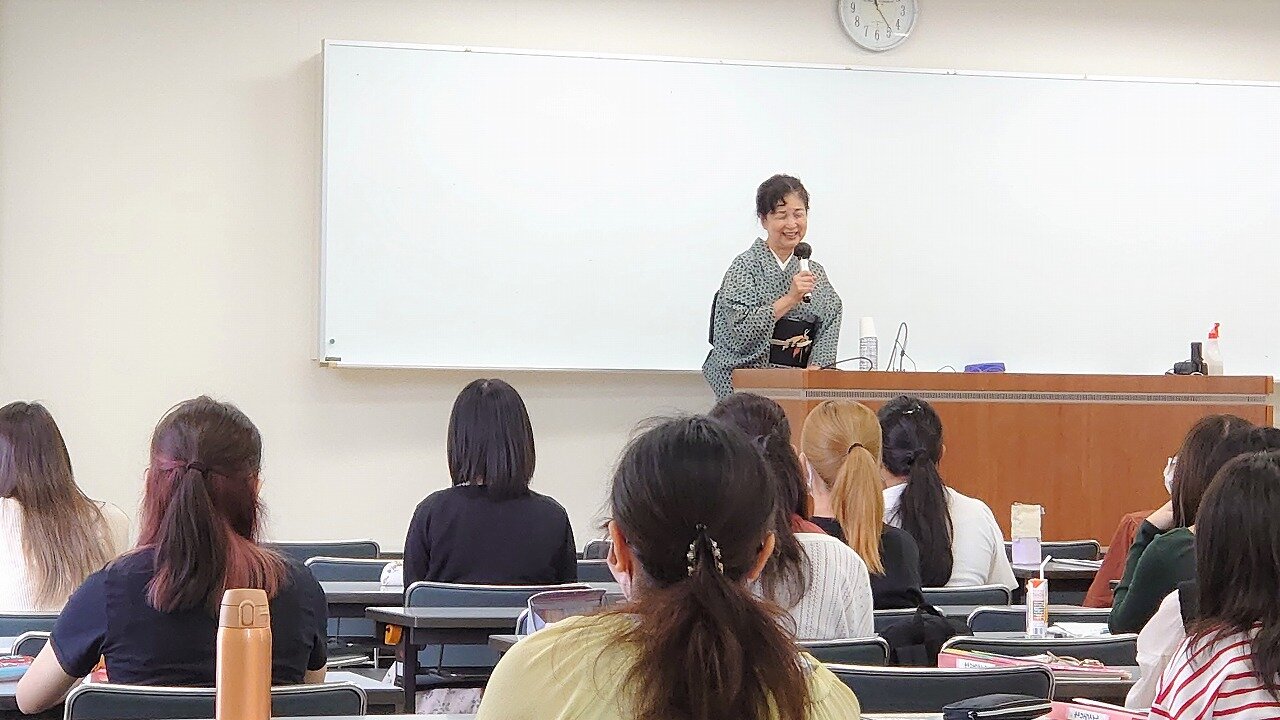 https://www.nagoyacollege.ac.jp/department/assets/7621f57a8565512df728b21784b2e0081c4efb04.jpg