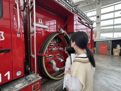 ②車両のすぐそばで観察.JPG